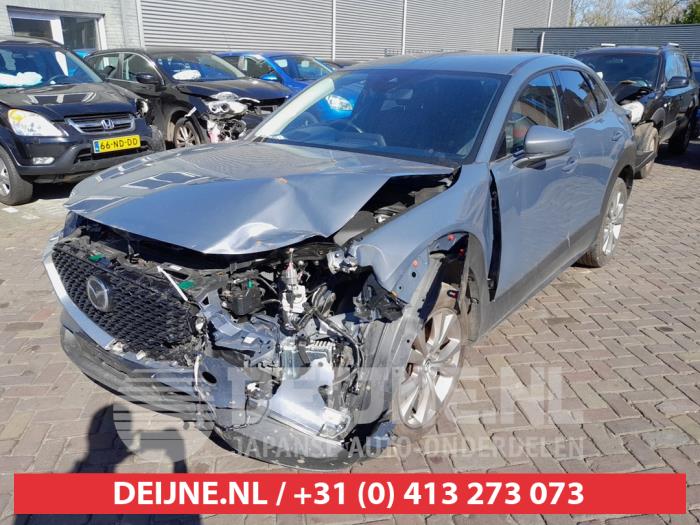 Mazda CX-30 2.0 e-SkyActiv-G 122 16V Skrotfordon (2020, GRIJS)