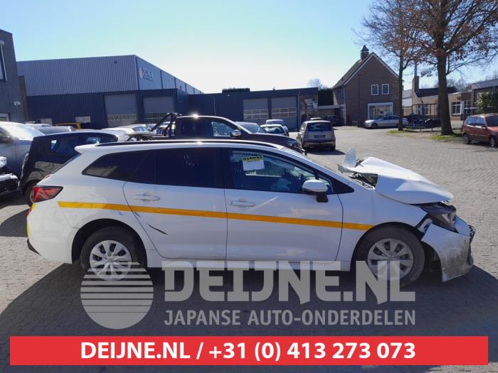 Toyota Corolla Touring Sport 1.8 16V Hybrid 140 Sloopvoertuig (2023, Wit)