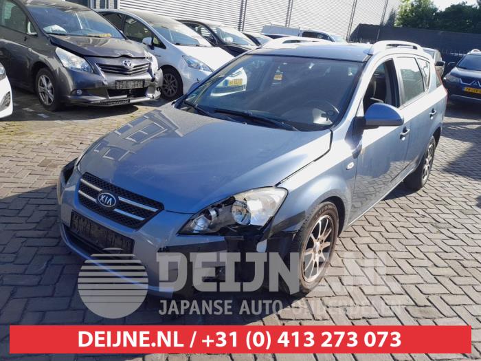 Kia Cee'd Sporty Wagon 1.6 CVVT 16V Sloopvoertuig (2008, Blauw)