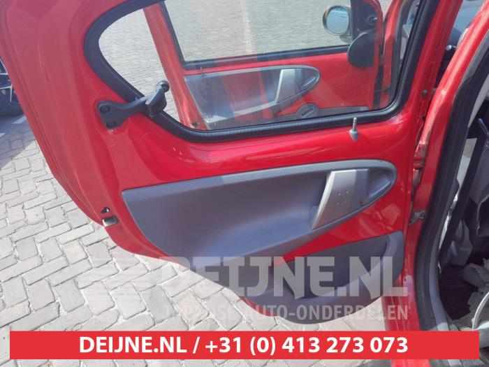 Toyota Aygo 1.0 12V VVT-i Skrotfordon (2006, ROOD)