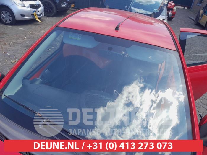 Toyota Aygo 1.0 12V VVT-i Skrotfordon (2006, ROOD)