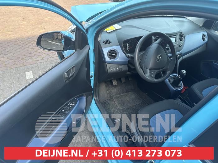 Hyundai i10 1.0 12V Skrotfordon (2014, BLAUW)