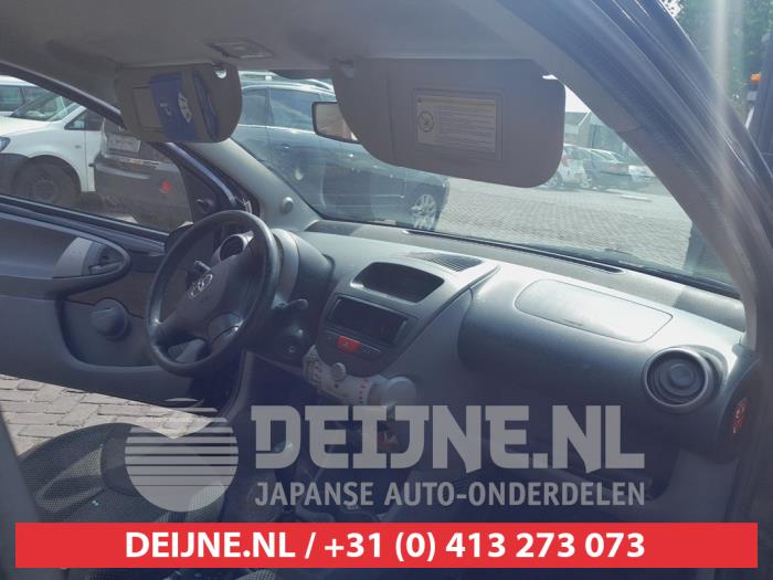 Toyota Aygo 1.0 12V VVT-i Sloopvoertuig (2009, Zwart)