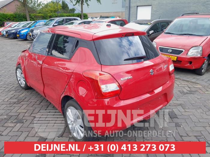 Suzuki Swift 1.2 Dual Jet 16V Sloopvoertuig (2019, Rood)