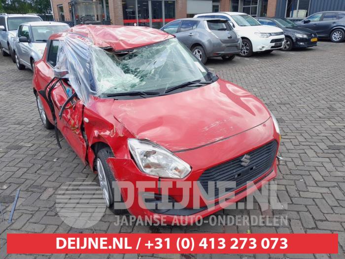 Suzuki Swift 1.2 Dual Jet 16V Sloopvoertuig (2019, Rood)