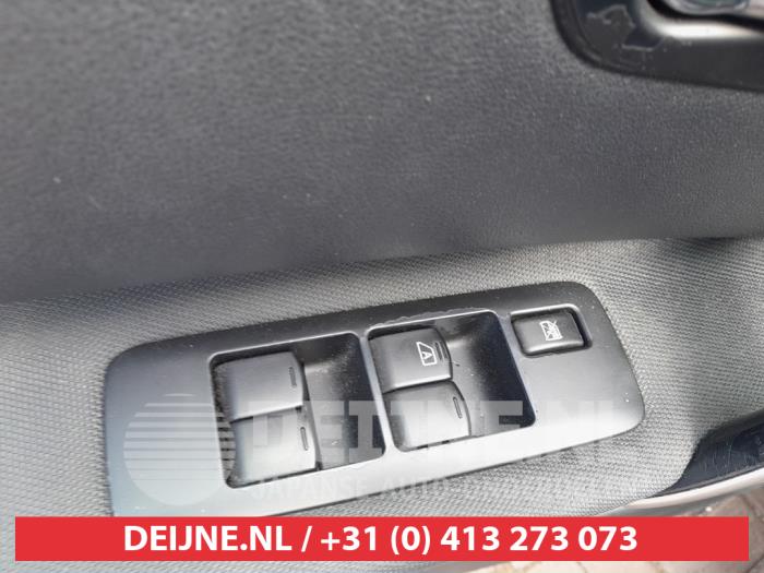 Nissan Qashqai 1.6 16V Sloopvoertuig (2010, Blauw)