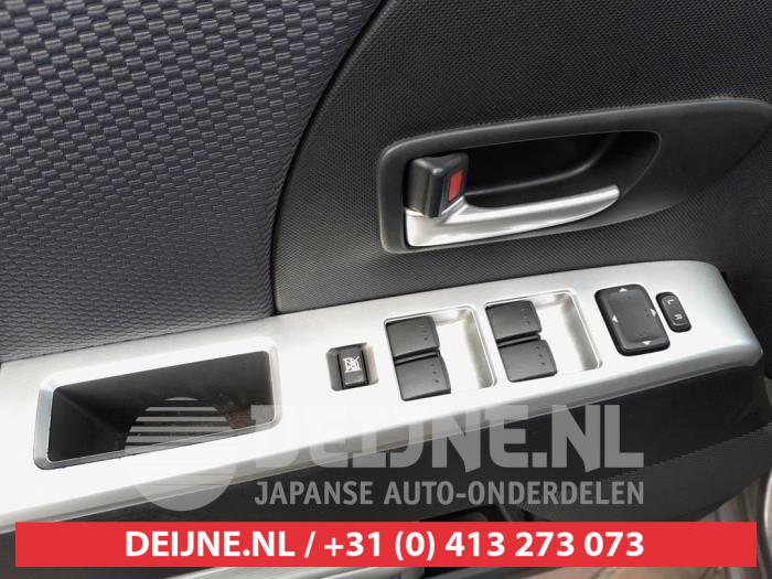 Mazda 5 2.0 CiDT 16V High Power Sloopvoertuig (2007, Grijs)