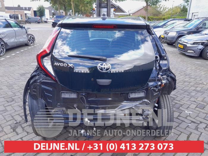 Toyota Aygo X 1.0 12V VVT-i Sloopvoertuig (2022, Zwart)