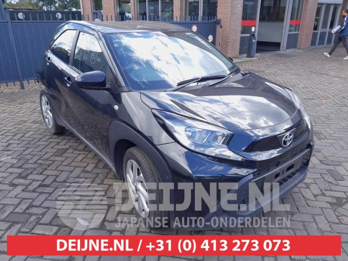 Toyota Aygo X 1.0 12V VVT-i Sloopvoertuig (2022, Zwart)