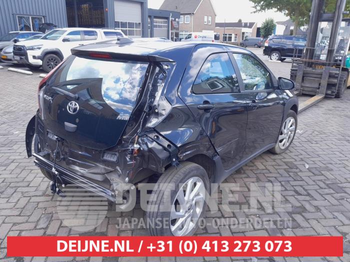 Toyota Aygo X 1.0 12V VVT-i Sloopvoertuig (2022, Zwart)