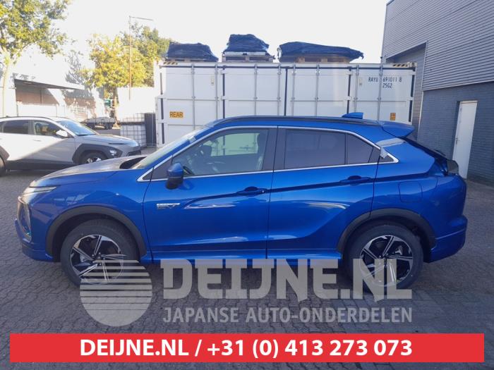 Mitsubishi Eclipse Cross 2.4 16V PHEV 4x4 Sloopvoertuig (2023, Blauw)