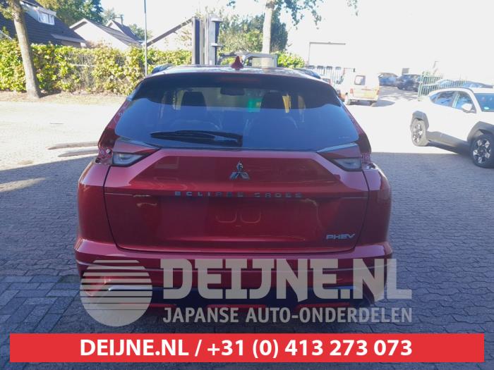 Mitsubishi Eclipse Cross 2.4 16V PHEV 4x4 Skrotfordon (2023, ROOD)