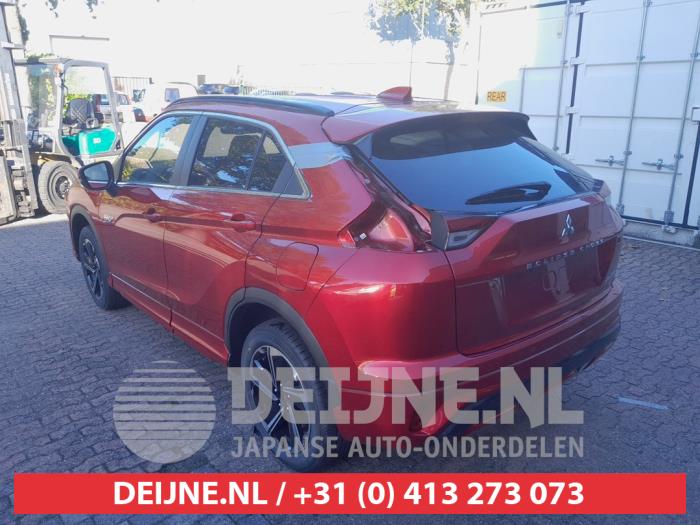 Mitsubishi Eclipse Cross 2.4 16V PHEV 4x4 Skrotfordon (2023, ROOD)
