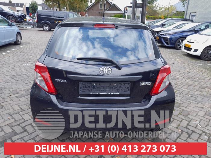 Toyota Yaris III 1.4 D-4D-F Skrotfordon (2011, ZWART)