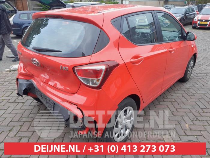 Hyundai i10 1.0 12V Skrotfordon (2019, ROOD)