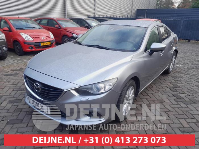 Mazda 6 2.2 SkyActiv-D 150 16V Schadevoertuig (2014, Grijs)