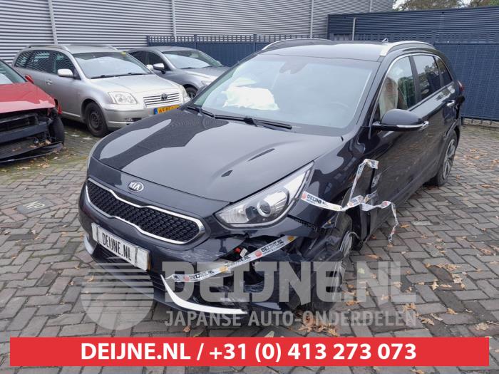 Kia Niro I 1.6 GDI Hybrid Skadat fordon (2017, ZWART)