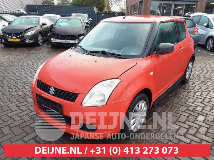 Suzuki Swift 1.5 VVT 16V Sloopvoertuig (2006, Rood)