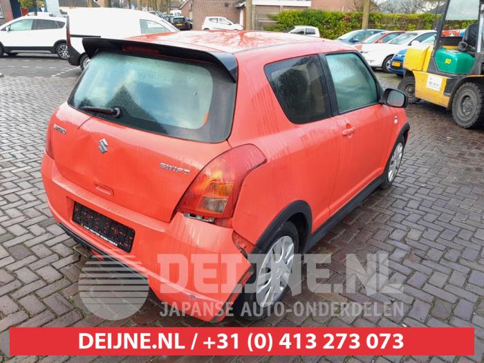 Suzuki Swift 1.5 VVT 16V Sloopvoertuig (2006, Rood)