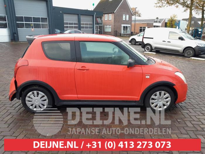 Suzuki Swift 1.5 VVT 16V Sloopvoertuig (2006, Rood)