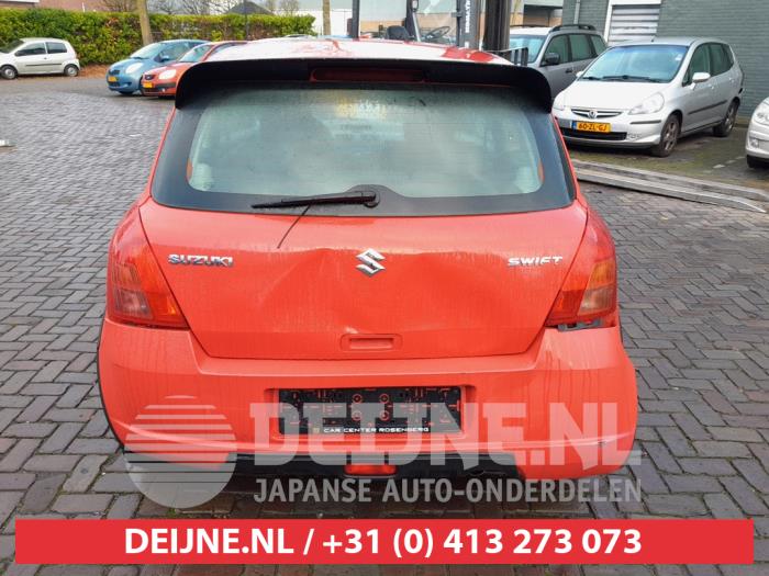 Suzuki Swift 1.5 VVT 16V Sloopvoertuig (2006, Rood)