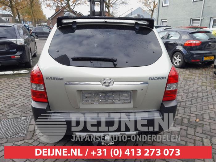 Hyundai Tucson 2.0 16V CVVT 4x2 Sloopvoertuig (2007, Grijs)
