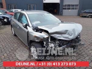 Toyota Auris 13-  (Rozbiórka)