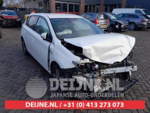 Toyota Auris 13-  (Rozbiórka)