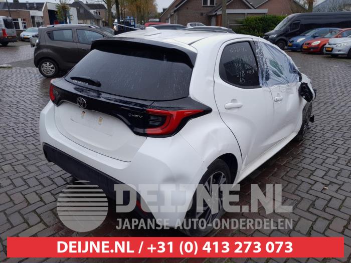 Toyota Yaris IV 1.5 12V Hybrid 115 Sloopvoertuig (2024, Wit)