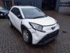 Toyota Aygo X 1.0 12V VVT-i Samochód złomowany (2022, Bialy)