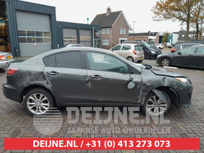 Mazda 3 2.0i MZR 16V Samochód złomowany (2009, Szary)