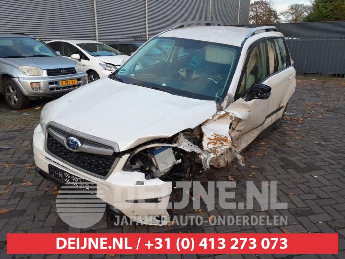 Subaru Forester 2.0 16V X Skrotfordon (2014, WIT)