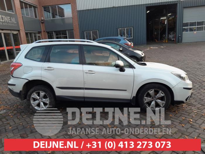 Subaru Forester 2.0 16V X Skrotfordon (2014, WIT)