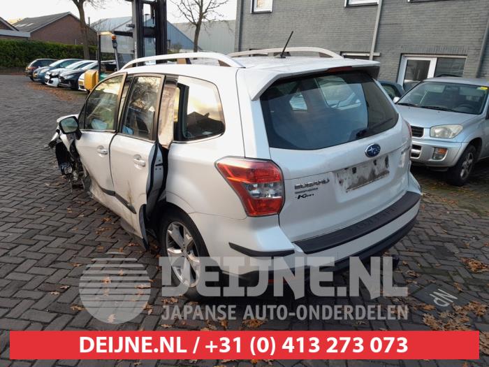 Subaru Forester 2.0 16V X Skrotfordon (2014, WIT)