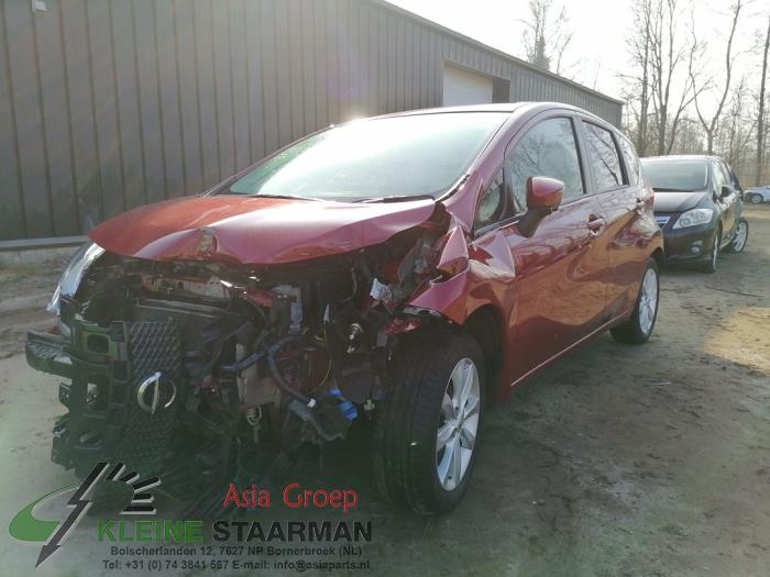 Nissan Note 1.2 DIG-S 98 Sloopvoertuig (2015, Donker, Rood)