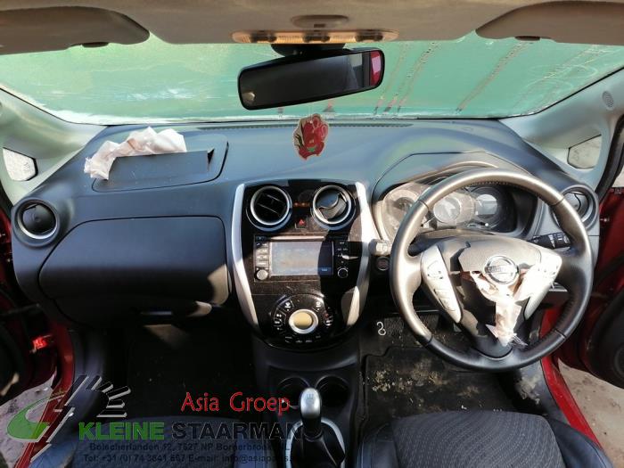 Nissan Note 1.2 DIG-S 98 Sloopvoertuig (2015, Donker, Rood)