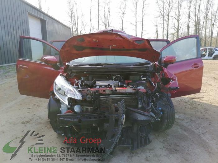 Nissan Note 1.2 DIG-S 98 Sloopvoertuig (2015, Donker, Rood)