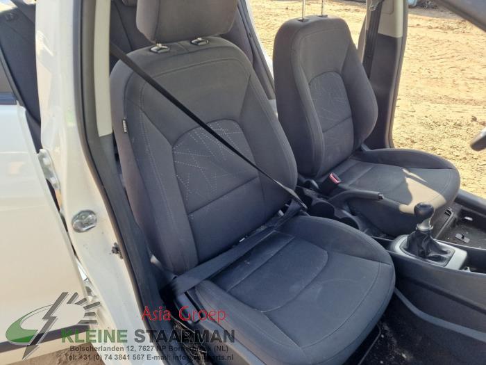 Kia Rio III 1.2 CVVT 16V Sloopvoertuig (2013, Wit)