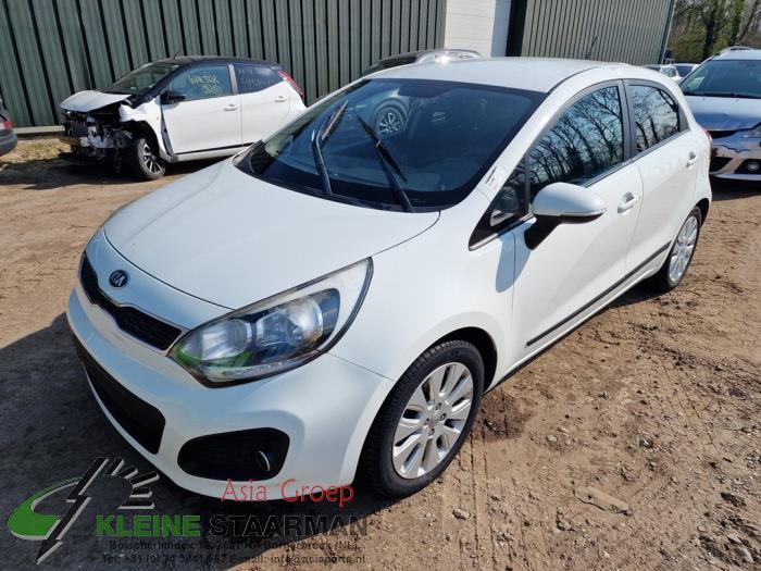Kia Rio III 1.2 CVVT 16V Sloopvoertuig (2013, Wit)