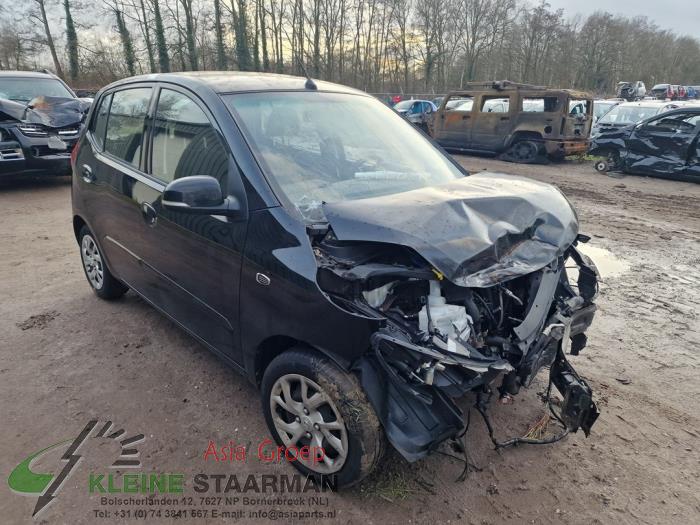 Hyundai i10 1.2i 16V Sloopvoertuig (2011, Zwart)