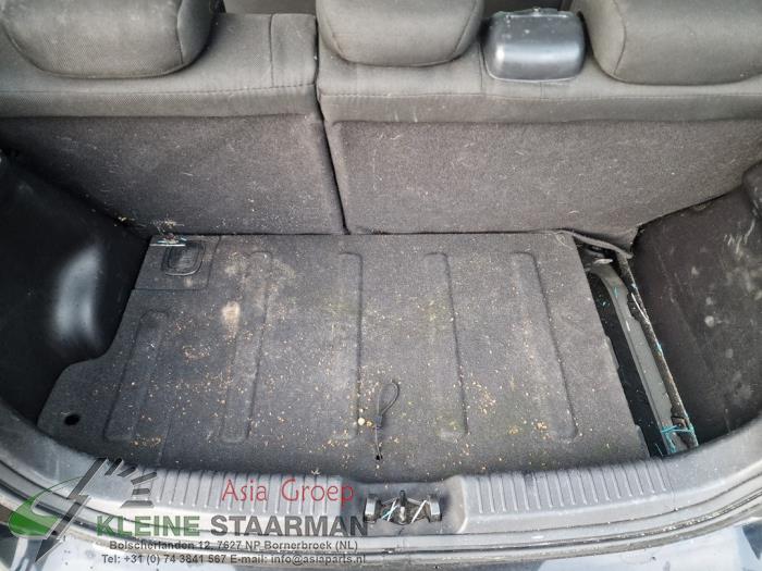 Hyundai i10 1.2i 16V Sloopvoertuig (2011, Zwart)