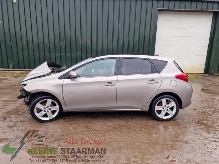 Toyota Auris 1.6 Dual VVT-i 16V Sloopvoertuig (2014, Brons)