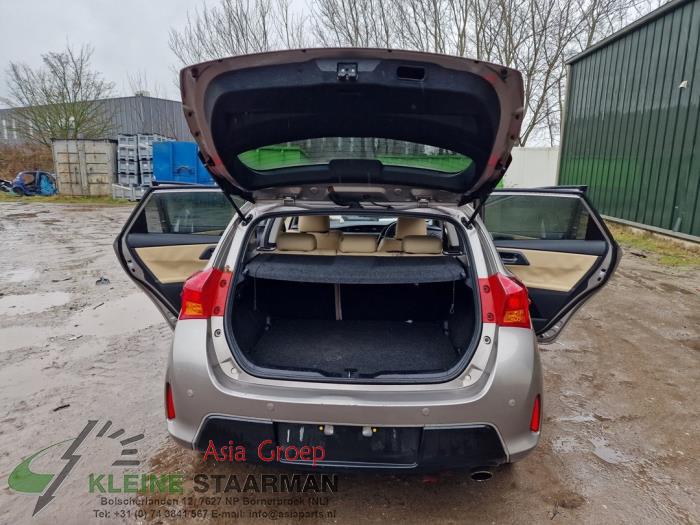 Toyota Auris 1.6 Dual VVT-i 16V Sloopvoertuig (2014, Brons)