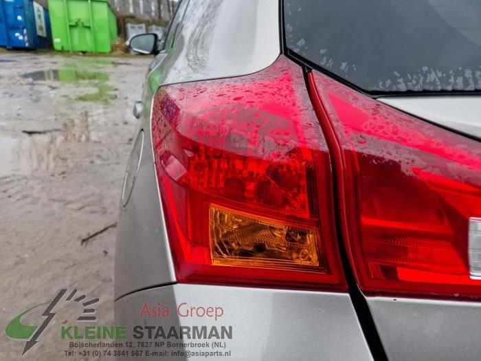 Toyota Auris 1.6 Dual VVT-i 16V Sloopvoertuig (2014, Brons)