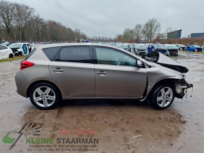 Toyota Auris 1.6 Dual VVT-i 16V Sloopvoertuig (2014, Brons)