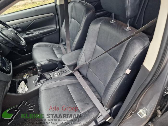 Mitsubishi Outlander 2.2 DI-D 16V Clear Tec 4x4 Sloopvoertuig (2013, Grijs)