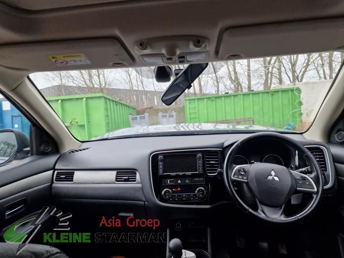 Mitsubishi Outlander 2.2 DI-D 16V Clear Tec 4x4 Sloopvoertuig (2013, Grijs)