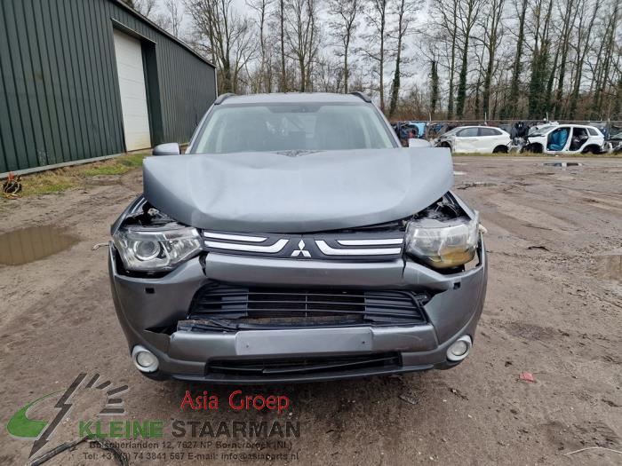 Mitsubishi Outlander 2.2 DI-D 16V Clear Tec 4x4 Sloopvoertuig (2013, Grijs)