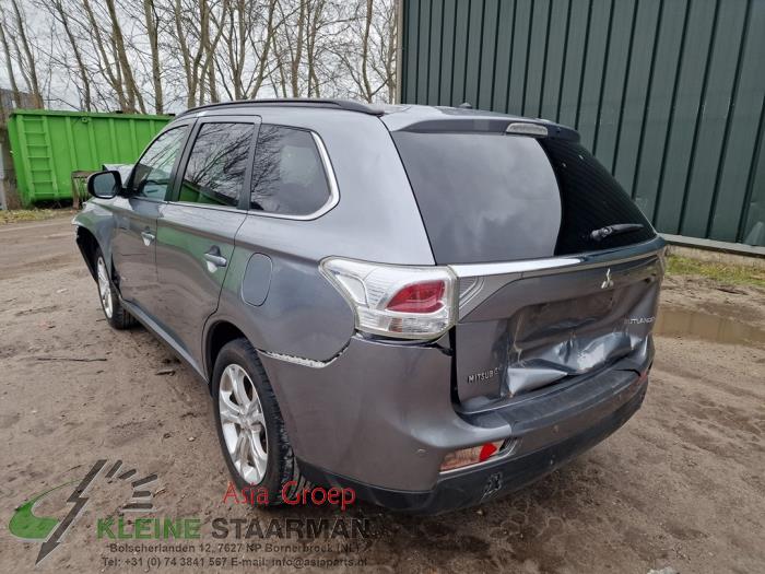 Mitsubishi Outlander 2.2 DI-D 16V Clear Tec 4x4 Sloopvoertuig (2013, Grijs)