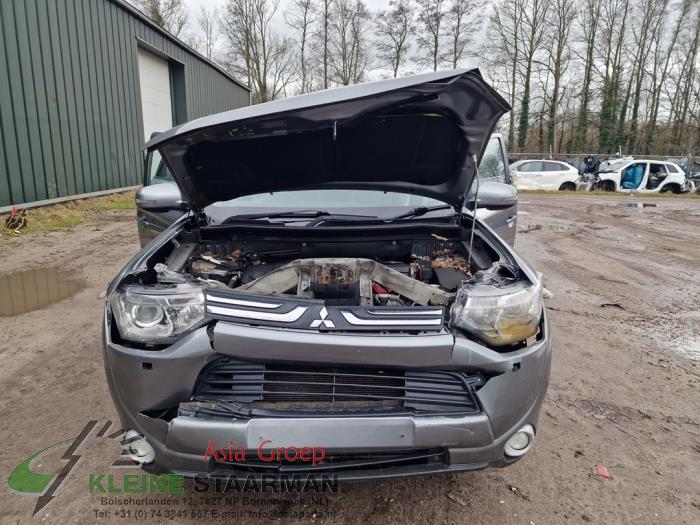 Mitsubishi Outlander 2.2 DI-D 16V Clear Tec 4x4 Sloopvoertuig (2013, Grijs)
